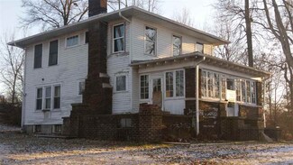 309 E Washington St, Loogootee, IN 47553