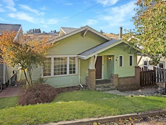 408 S Mill St, Colfax, WA 99111