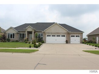 304 E Pinehurst Trail, Dakota Dunes, SD 57049