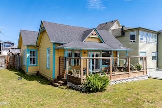 335 NW High St, Newport, OR 97365