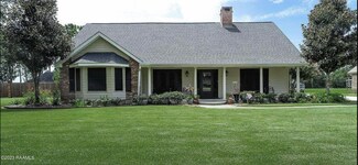 1015 Rue Bois de Chene, Breaux Bridge, LA 70517