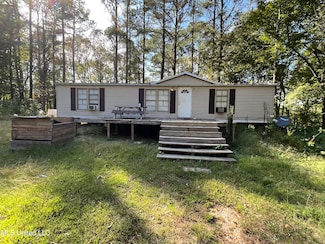 241 Mallard Rd, Waterford, MS 38685