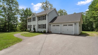 178 Rolling Hill Dr, Weare, NH 03281