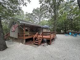17 Montague Ln, Kimberling City, MO 65686