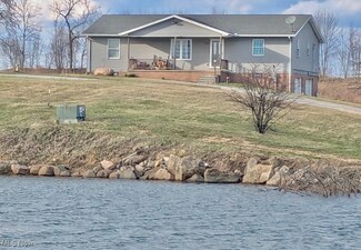 13931 Wooster St NW, North Lawrence, OH 44666