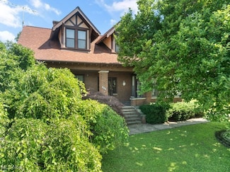 121 Maple Ave, Bethesda, OH 43719