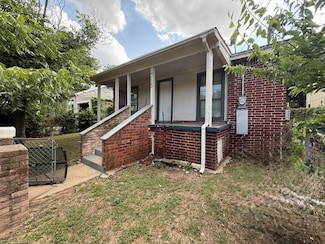 1715 Navaro St, Dallas, TX 75208