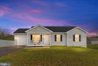 300 Hannah Ln, Bunker Hill, WV 25413