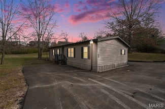 1763 Lisa Dr, Arnold, MO 63010