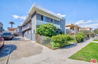 947 S St Andrews Place, Los Angeles, CA 90019