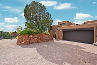 794 Calle Altamira, Santa Fe, NM 87501