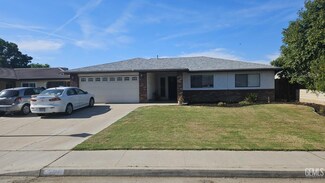 524 Charlana Dr, Bakersfield, CA 93308