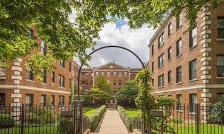66 Queensberry St Unit 221, Boston, MA 02215