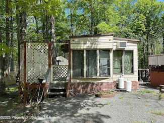 650 Snowshoe Dr, Covington Township, PA 18424