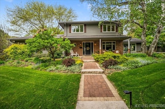 1577 Clyde Dr, Naperville, IL 60565