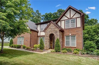 7200 Garden Hill Dr, Huntersville, NC 28078