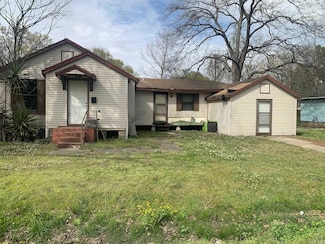 1001 E 9th St, Stuttgart, AR 72160
