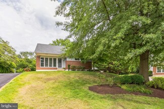 22 Meadowbrook Ln, Media, PA 19063