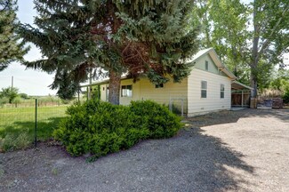 16913 Locust Ln, Caldwell, ID 83607