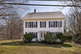 26 Rogers Rd, Kittery, ME 03904