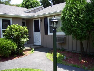 157 Allen St, Groton, CT 06340
