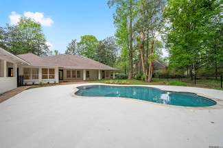18631 Beaconwoods Dr, Baton Rouge, LA 70817