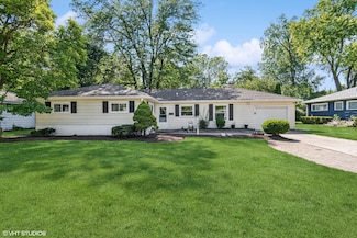 1902 N Washington St, Wheaton, IL 60187