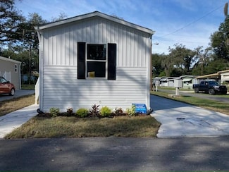 5603 Larry St Unit 55, Zephyrhills, FL 33542