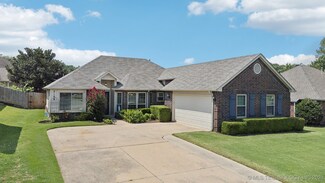 2108 N 6th St, Broken Arrow, OK 74012