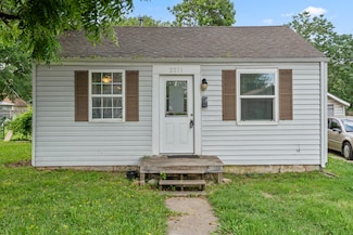 2211 W Atlantic St, Springfield, MO 65803