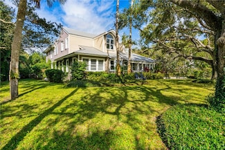 975 Riomar Dr, Vero Beach, FL 32963