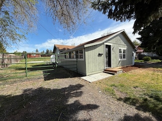 2429 Orchard Ave, Klamath Falls, OR 97601
