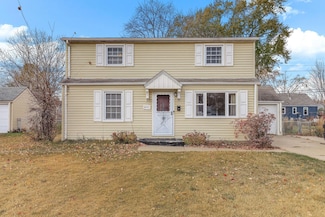 4421 Xenia Ave N, Minneapolis, MN 55422