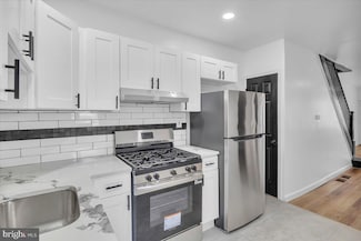 977 Florence St, Camden, NJ 08104