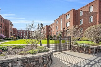 16 Ashland St Unit 1L, Worcester, MA 01609
