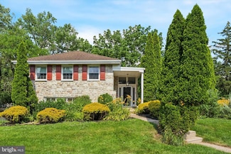 1003 Quill Ln, Oreland, PA 19075