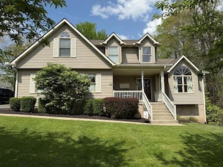 870 Wandering Ln, Beaver, WV 25813