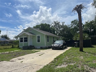 1161 Kingsley St, Clearwater, FL 33756