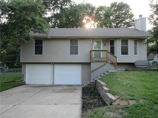 10612 N Grand Ave, Kansas City, MO 64155