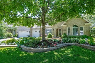 2219 Arrowhead Dr, Naperville, IL 60564