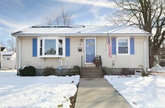 18 Birmingham Rd, Worcester, MA 01606