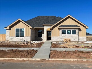 208 Blackhawk Rd, Abilene, TX 79602