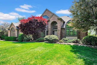 7911 N Thames Dr, Bloomington, IN 47408