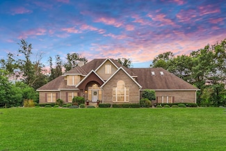 N7786 Legend Lake Cir, New Lisbon, WI 53950