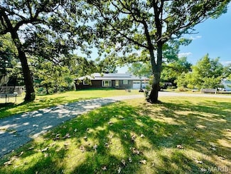 9 Dogwood Dr, Waynesville, MO 65583