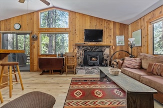 3744 Ben Thorn Dr, Arnold, CA 95223