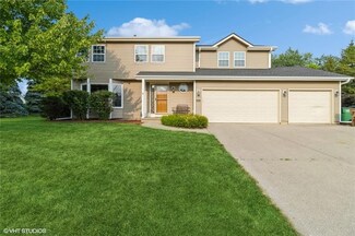 701 SE Shawver Dr, Grimes, IA 50111