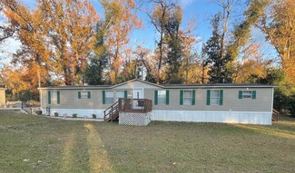 115 Hickory St, Bainbridge, GA 39819