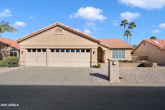 10626 E Voax Dr, Sun Lakes, AZ 85248