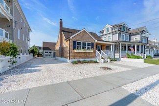 35 12th Ave, Seaside Park, NJ 08752